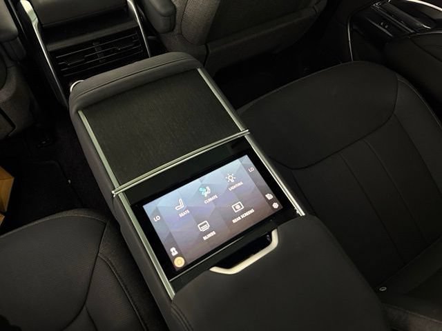 Used 2023 Land Rover Range Rover First Edition AWD/4WD image 23