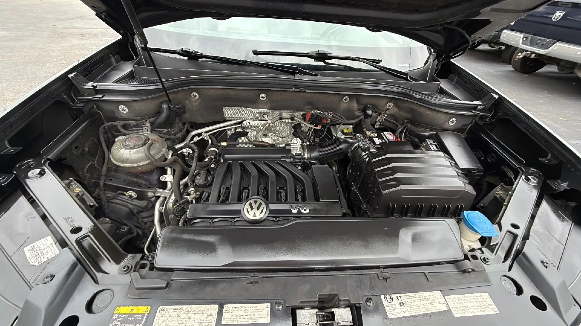 Used 2019 Volkswagen Atlas SE w/ Towing Package image 19