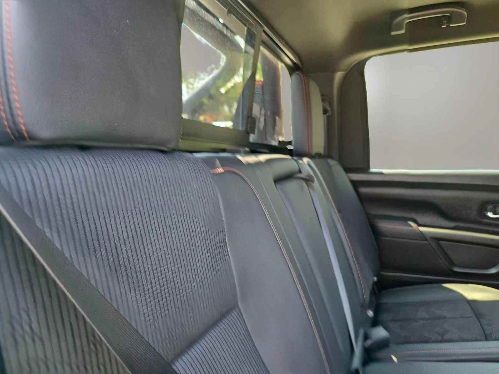Used 2020 Nissan Titan PRO-4X AWD/4WD image 26