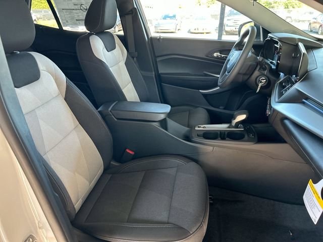 New 2026 Chevrolet Trax LS w/ Driver Confidence Package FWD image 24