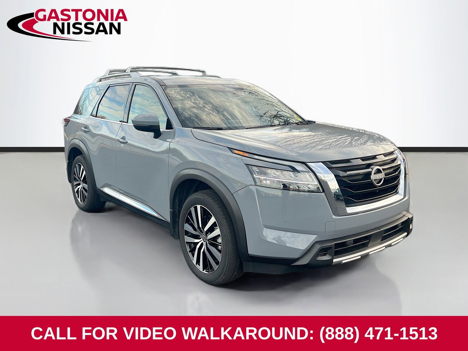 Used 2024 Nissan Pathfinder Platinum w/ Cargo Package