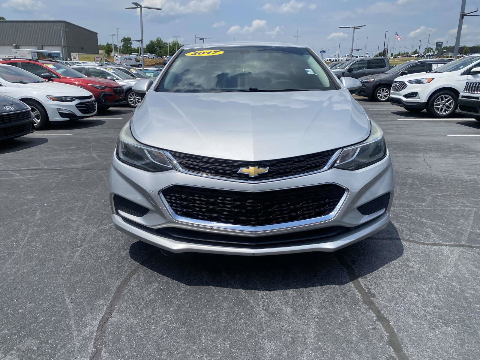 Used 2017 Chevrolet Cruze LT FWD video 2