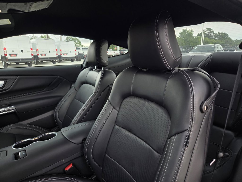 Used 2026 Ford Mustang Premium RWD image 14