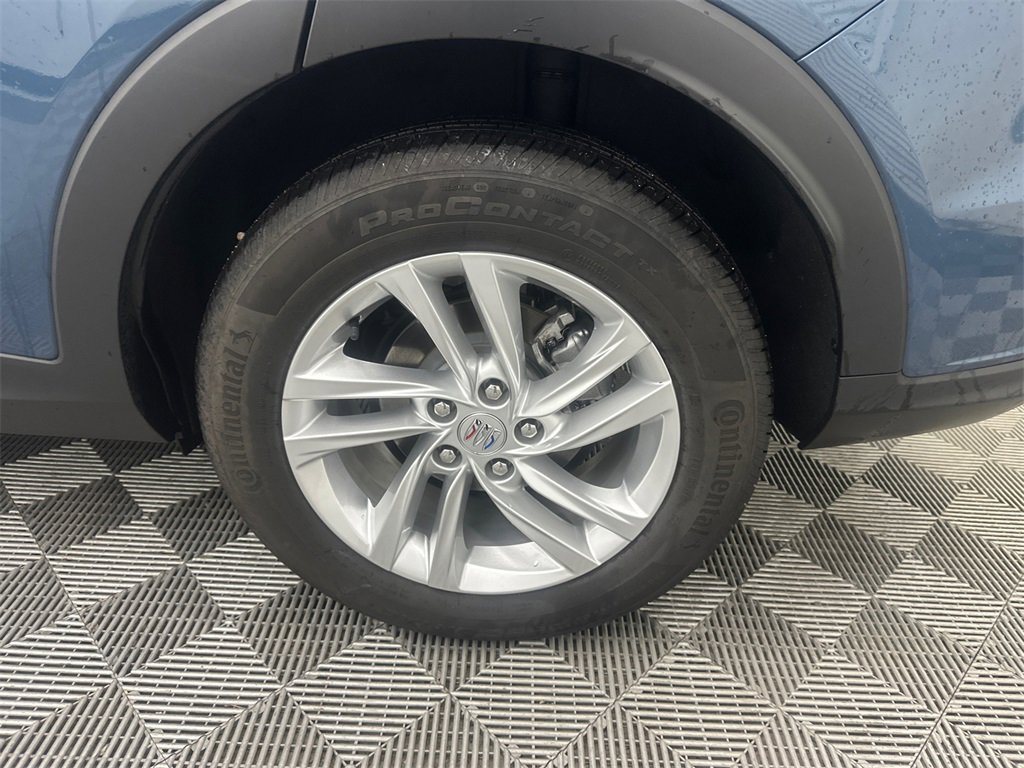 Used 2024 Buick Envista Preferred image 19