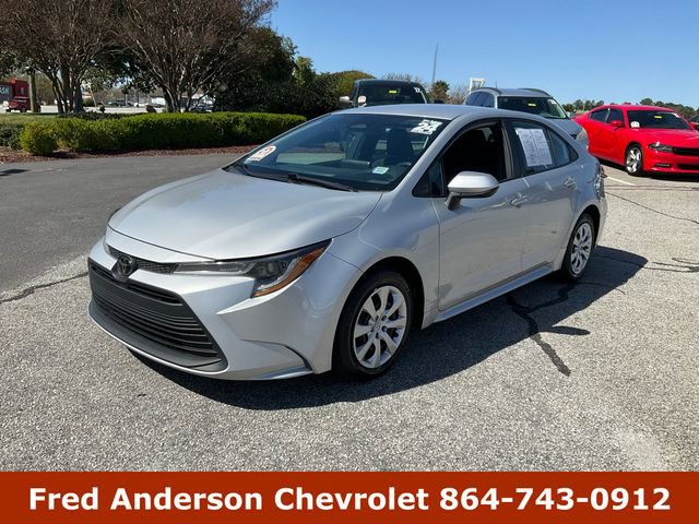 Used 2024 Toyota Corolla LE video 1