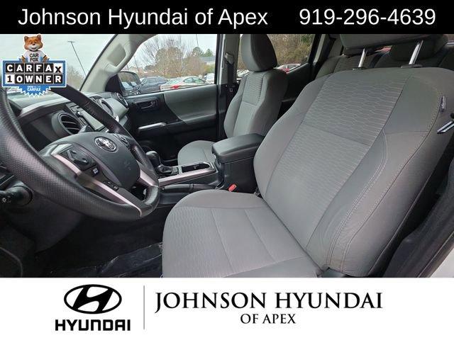 Used 2016 Toyota Tacoma SR5 w/ Towing Package image 25