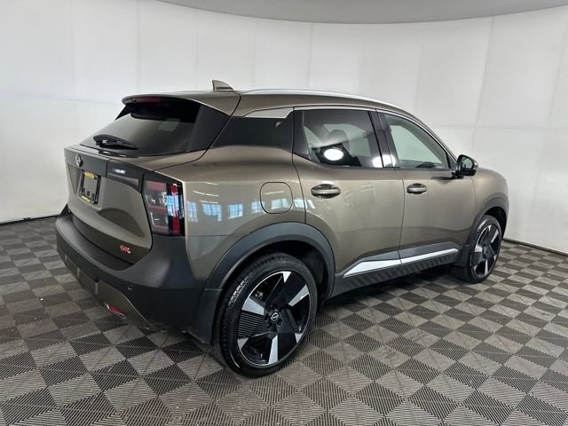 Certified 2025 Nissan Kicks SR image 3