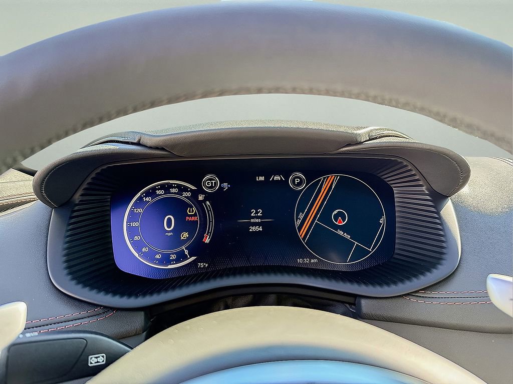 Used 2024 Aston Martin DBX image 26