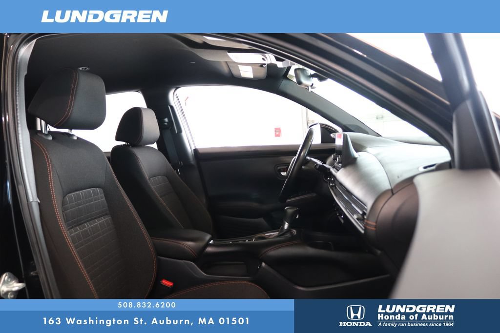 Used 2025 Honda HR-V Sport image 16