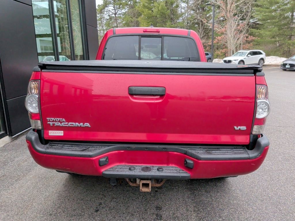 Used 2015 Toyota Tacoma 4x4 Access Cab V6 w/ TRD Sport Package image 8