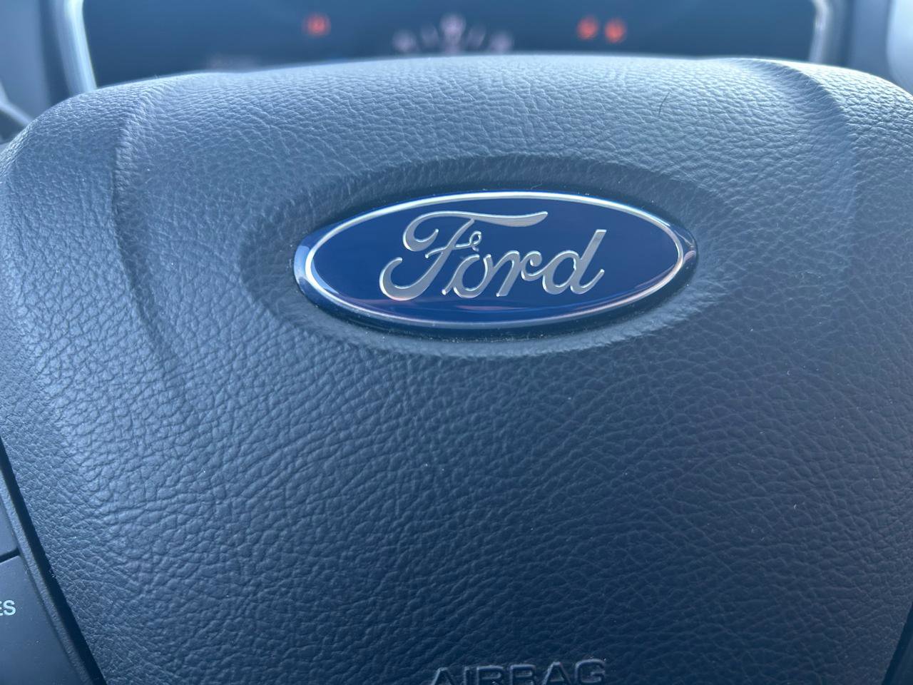 Used 2017 Ford Fusion SE image 20