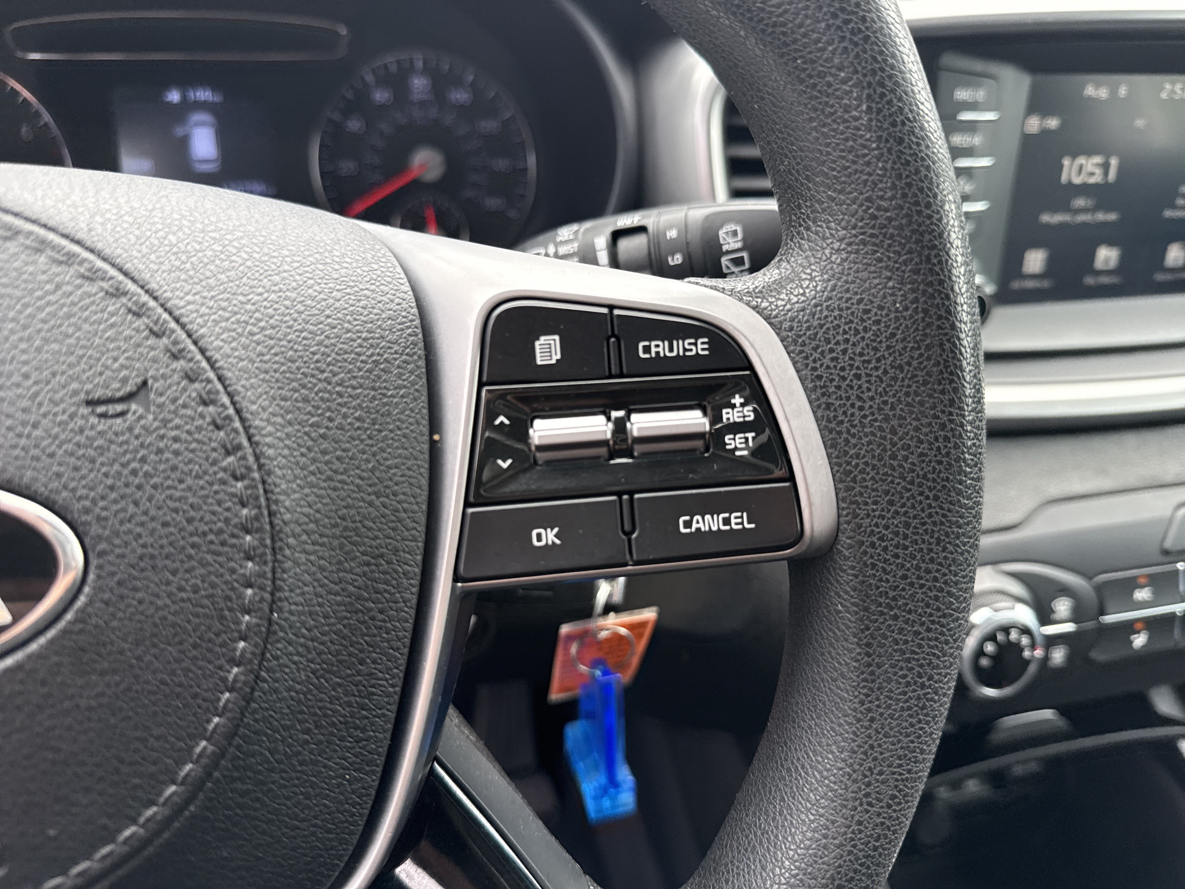 Used 2020 Kia Sorento L FWD image 23