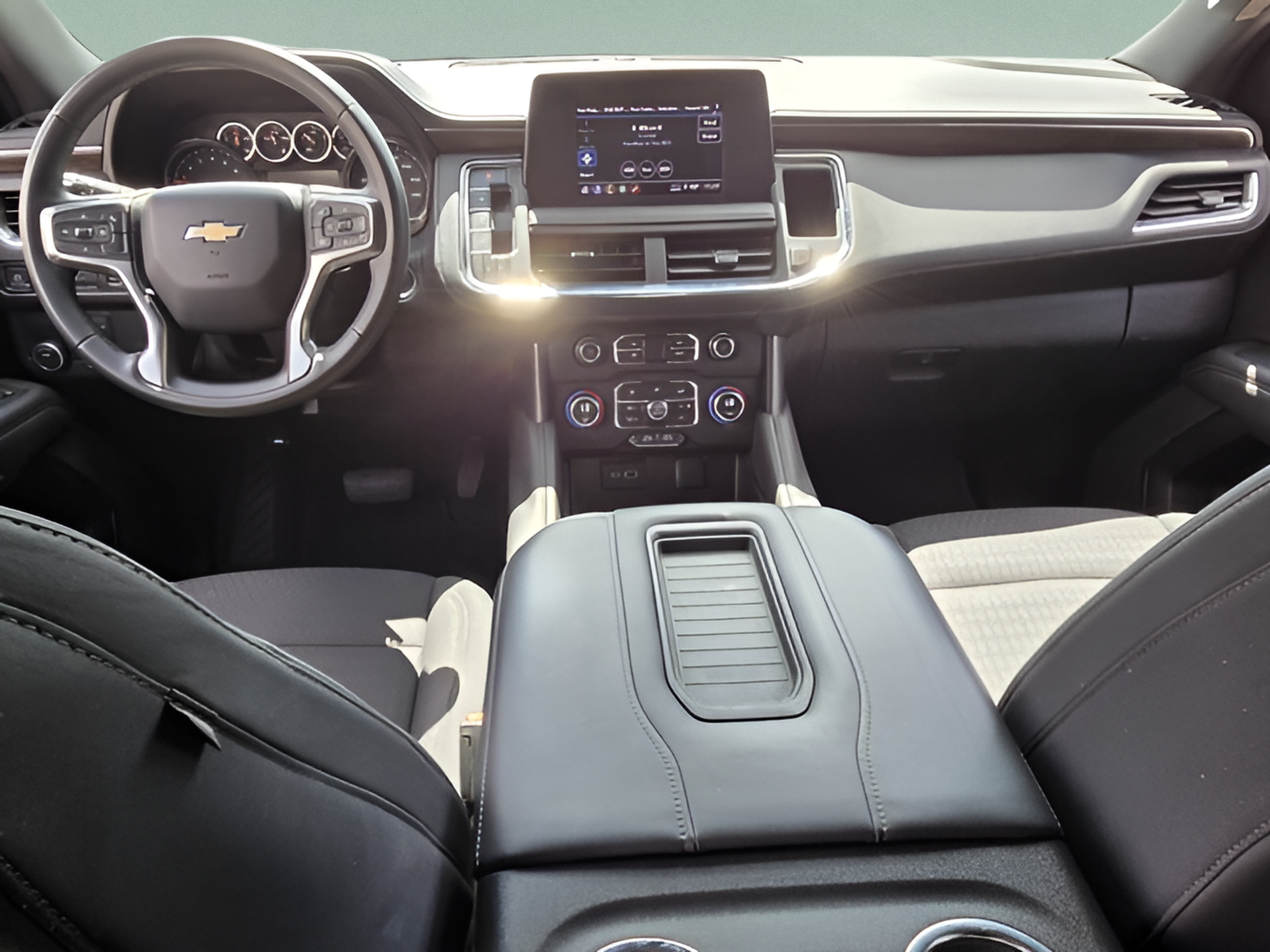 Certified 2023 Chevrolet Suburban LS RWD image 12