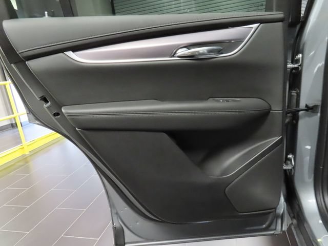 Certified 2024 Cadillac XT6 Luxury FWD image 10