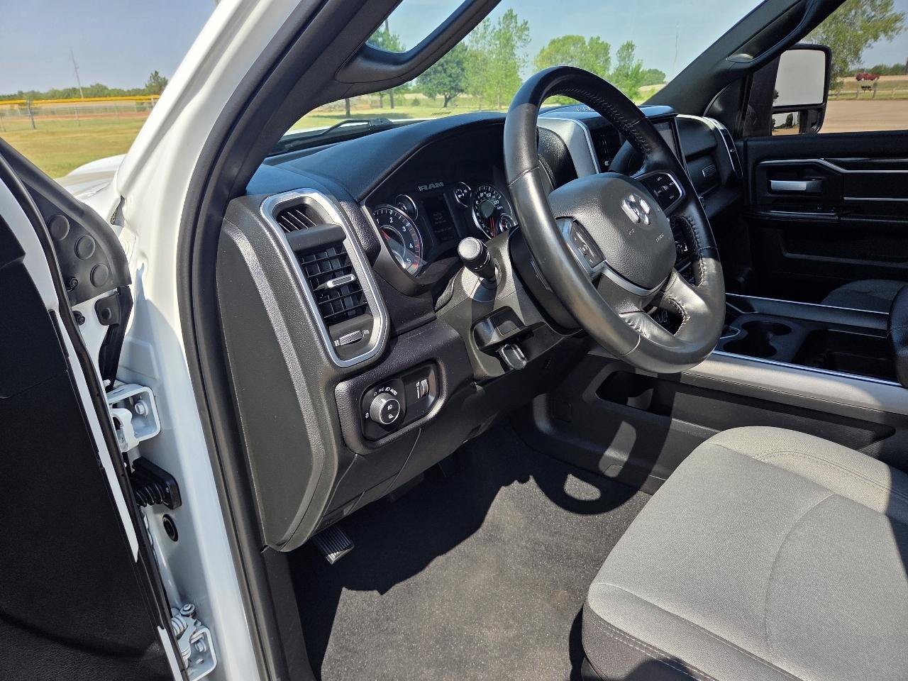 Used 2024 RAM 2500 Big Horn w/ Off Road Package AWD/4WD image 13
