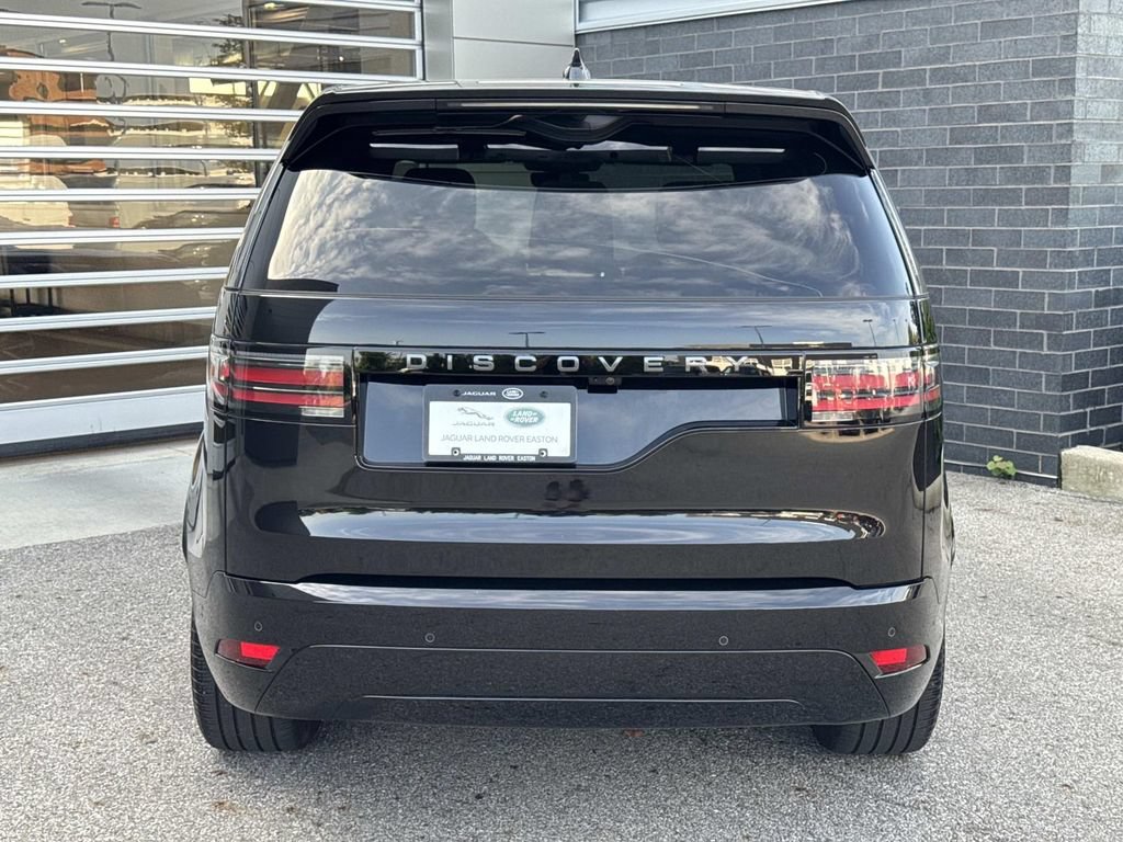 Certified 2024 Land Rover Discovery Dynamic SE AWD/4WD image 5