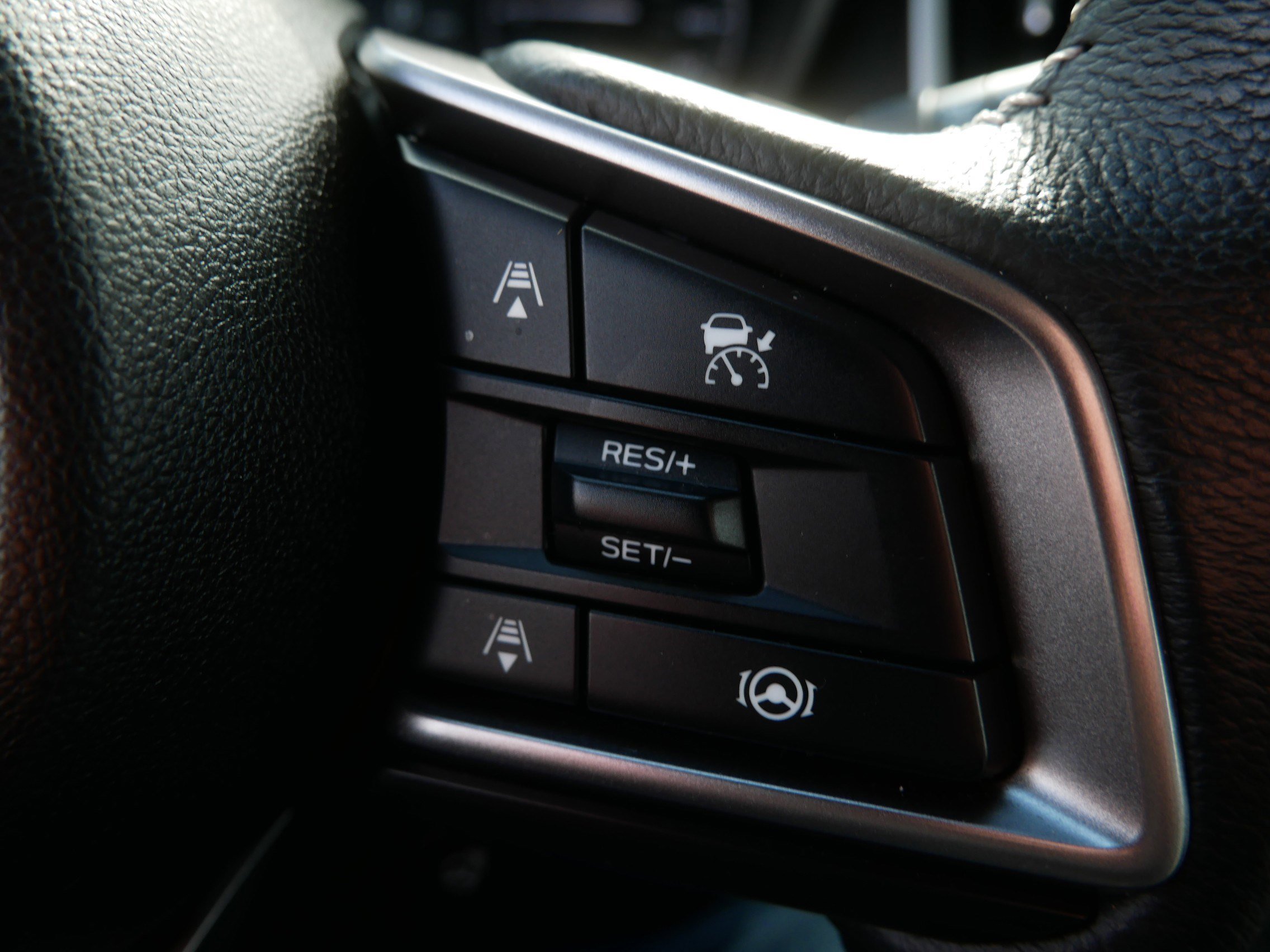 Used 2023 Subaru Ascent Limited AWD/4WD image 27