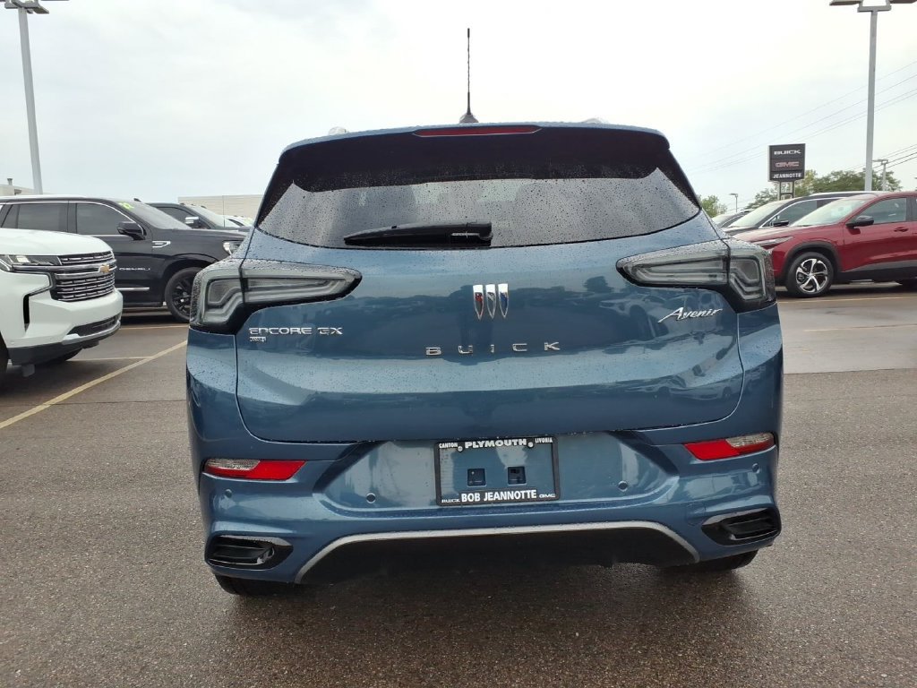 Used 2024 Buick Encore GX Avenir w/ Avenir Convenience Package AWD/4WD image 6