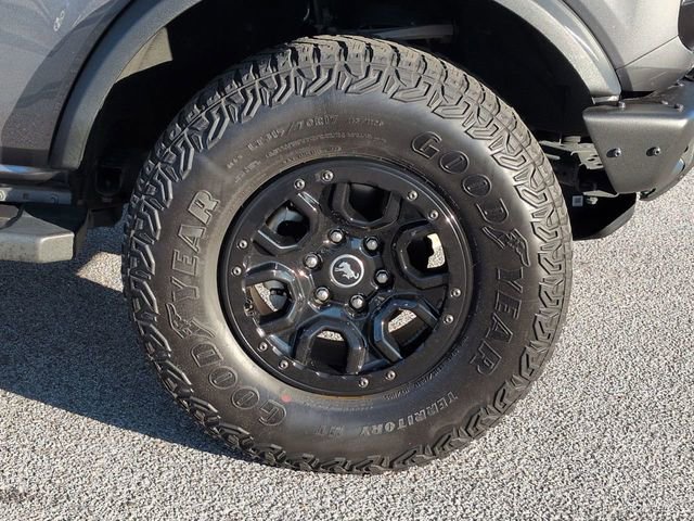 Used 2023 Ford Bronco Wildtrak image 12