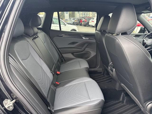 New 2026 Volkswagen Tiguan SE R-Line AWD/4WD image 11