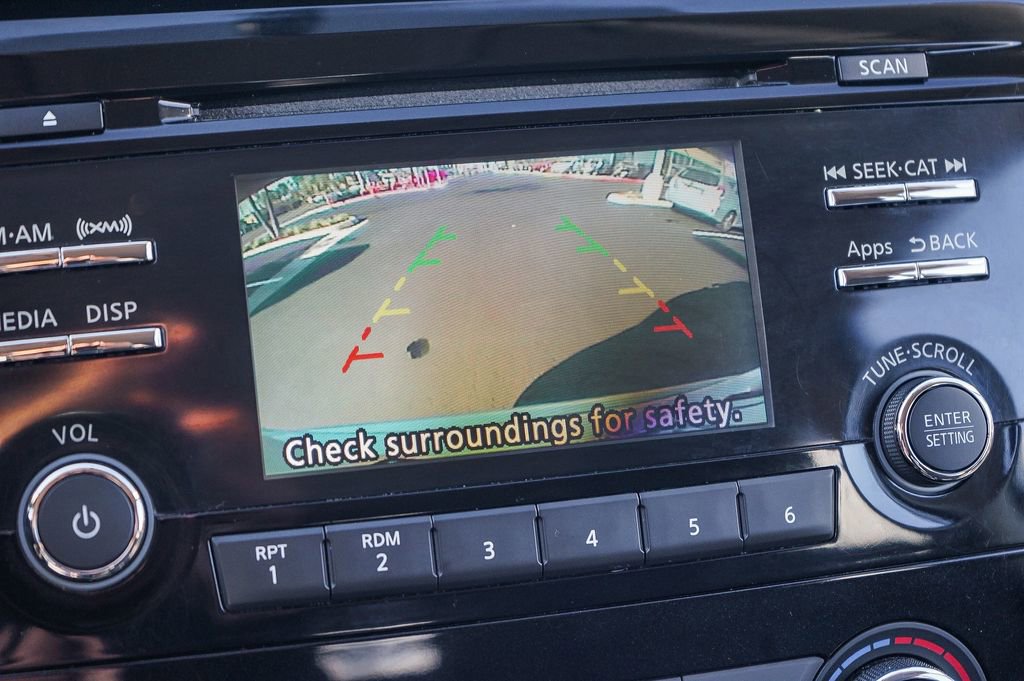 Used 2015 Nissan Rogue S image 26