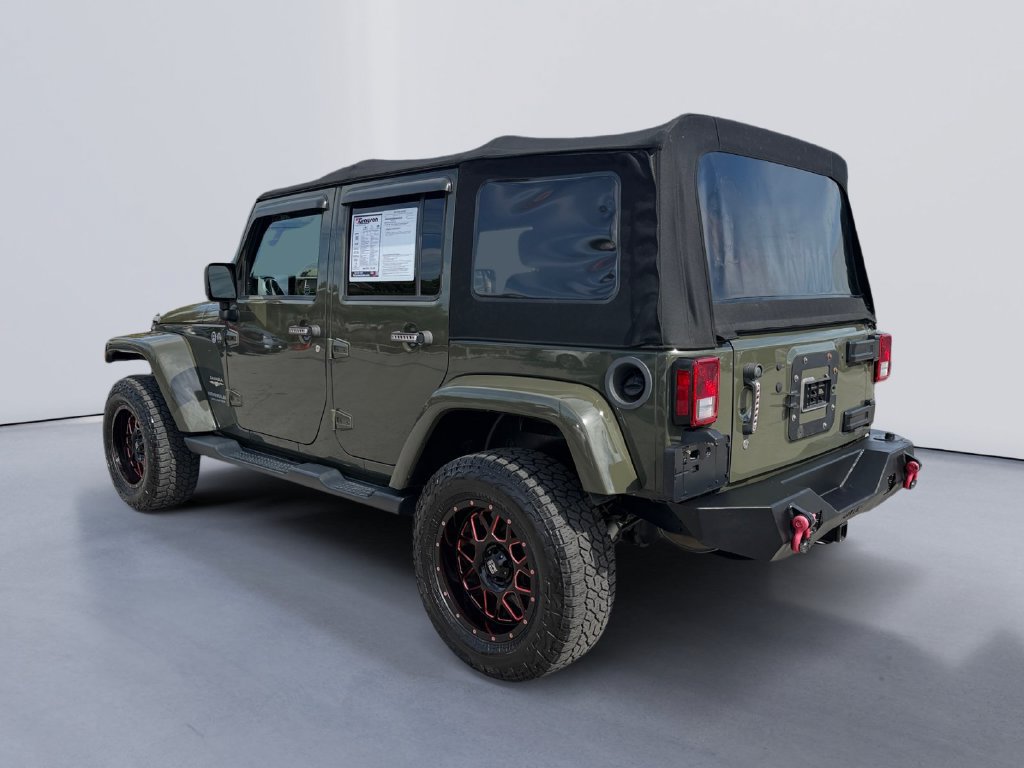 Used 2015 Jeep Wrangler Unlimited Sahara w/ Dual Top Group AWD/4WD image 5