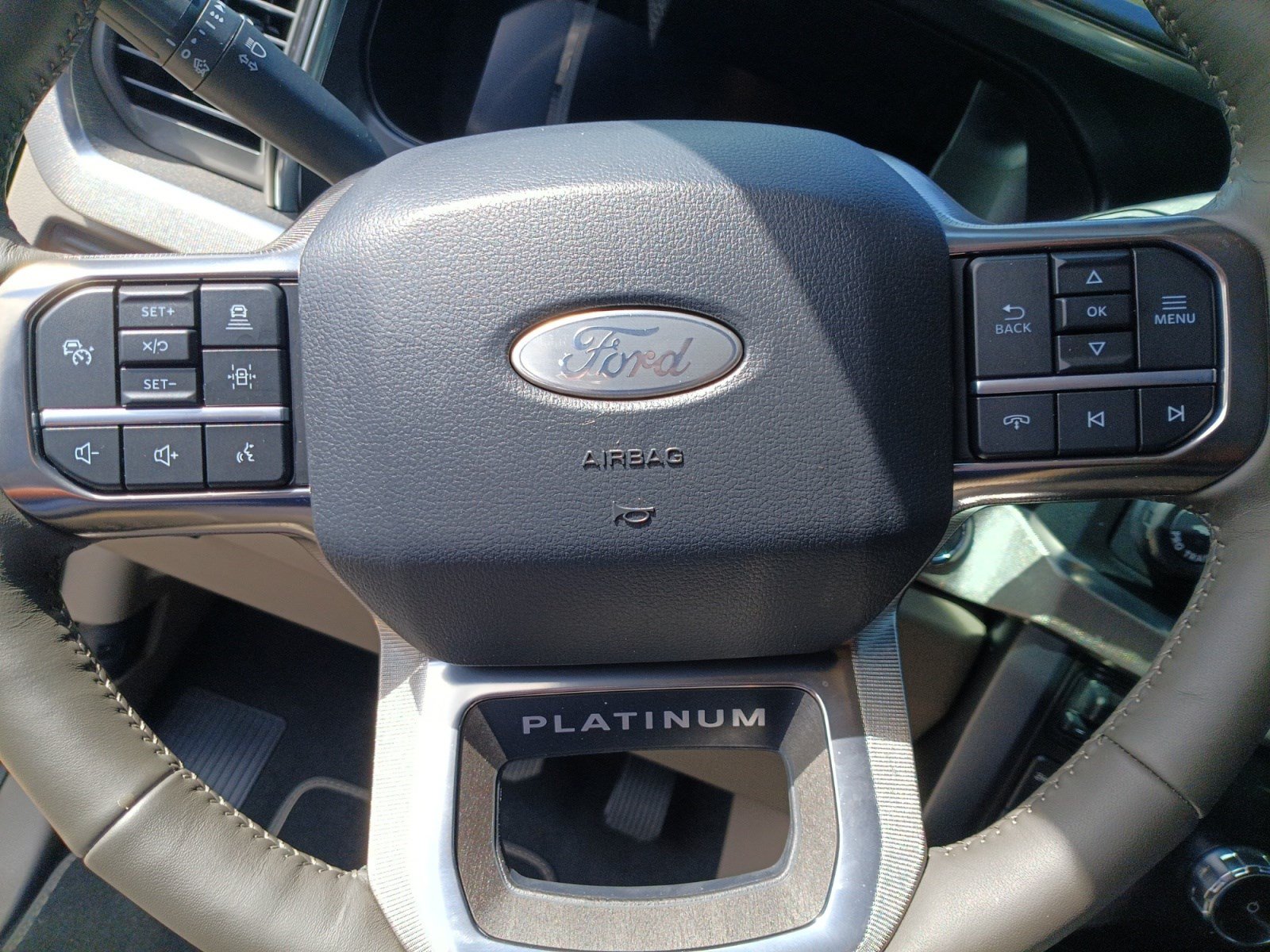 Used 2027 Ford F250 Platinum w/ Platinum Plus Package AWD/4WD image 15
