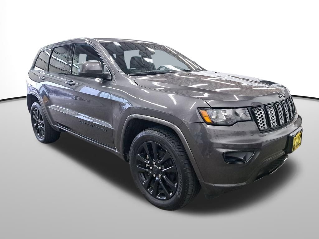 Used 2018 Jeep Grand Cherokee Altitude image 8