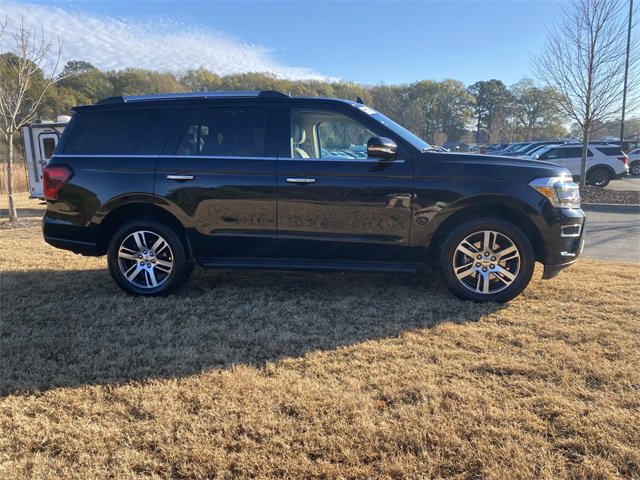 Certified 2024 Ford Expedition Limited image 2