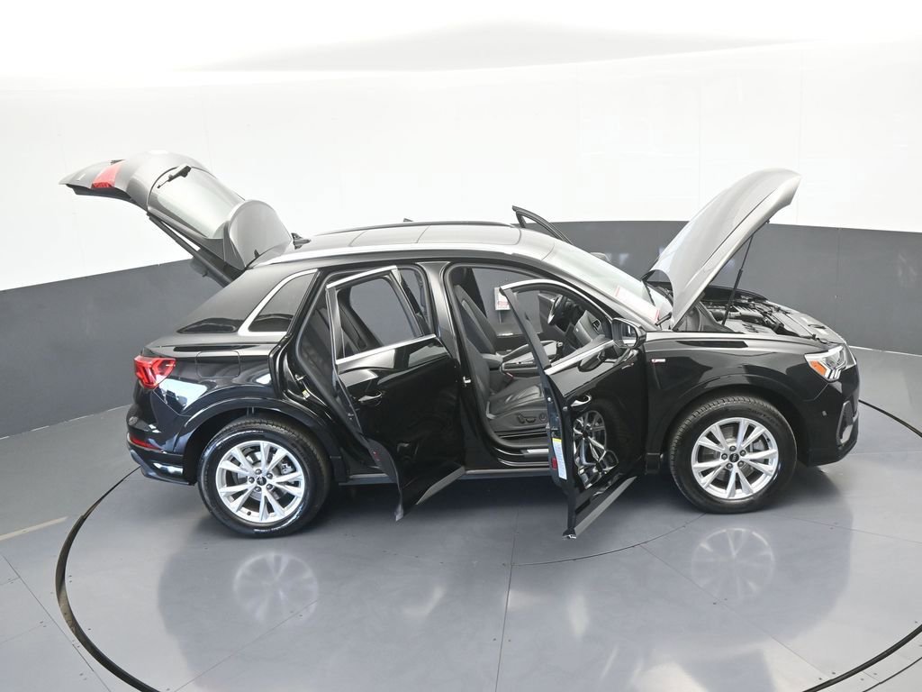 Used 2025 Audi Q3 2.0T Premium image 61
