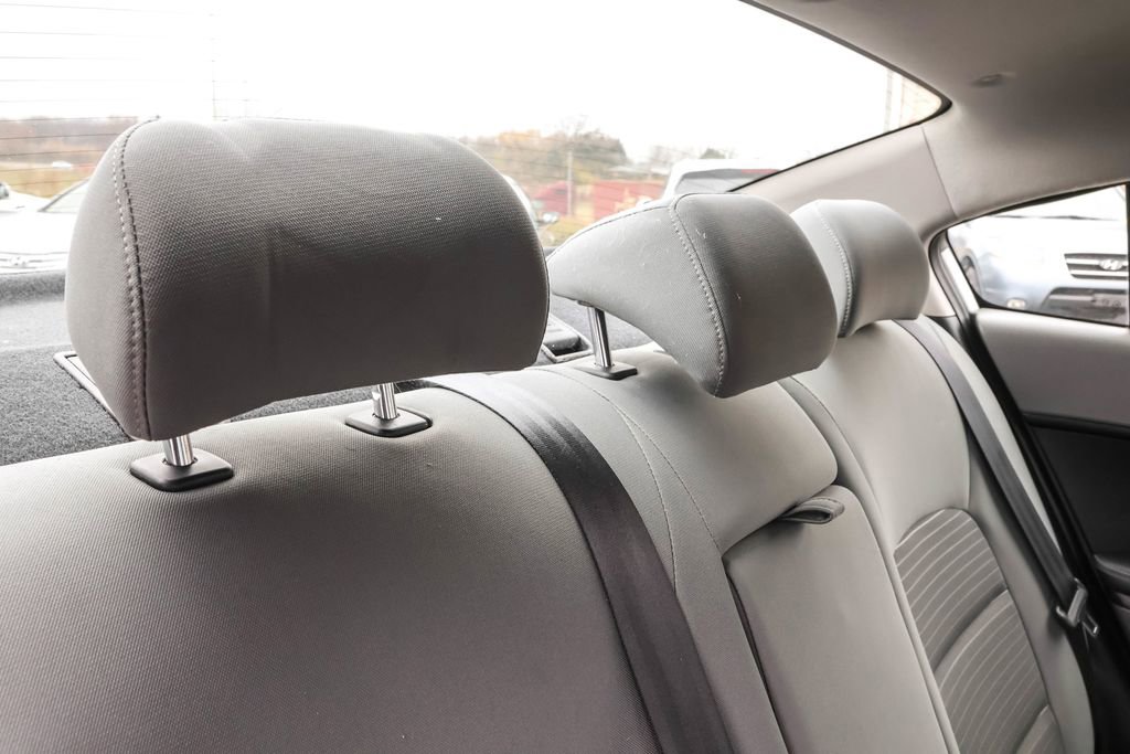 Used 2017 Kia Forte LX w/ LX Popular Package image 32