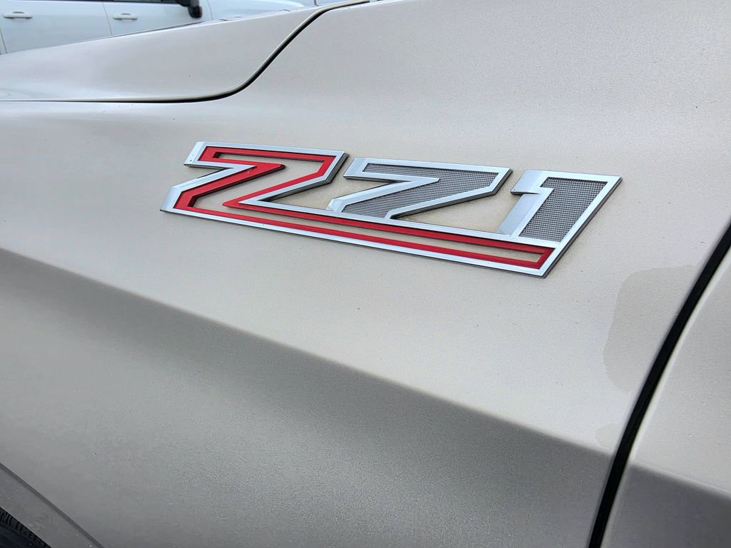 Used 2021 Chevrolet Tahoe Z71 w/ Z71 Signature Package AWD/4WD image 18