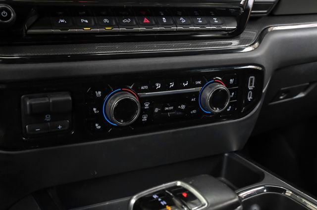 Used 2022 Chevrolet Silverado 1500 ZR2 w/ Technology Package image 19