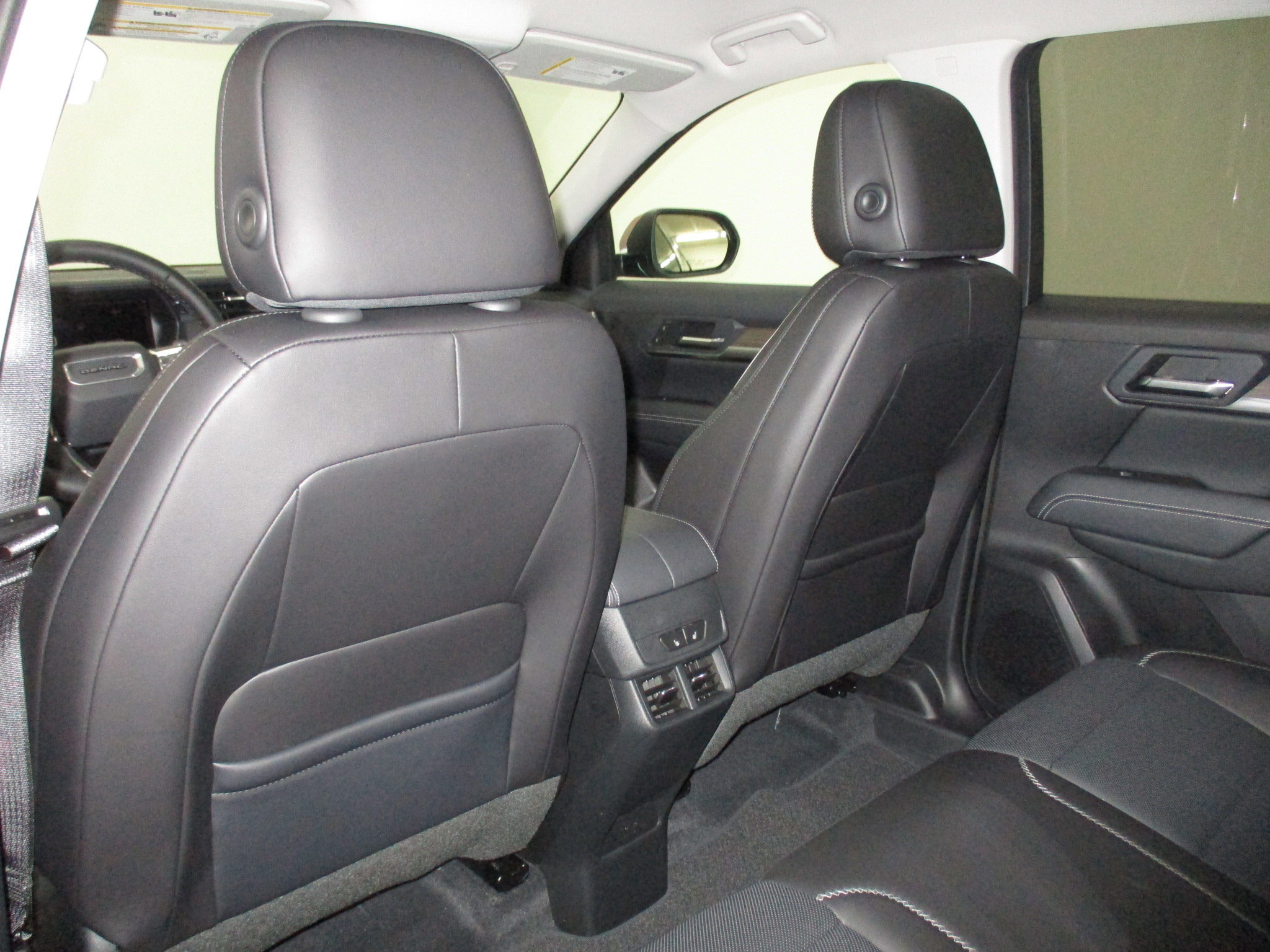 New 2026 GMC Terrain Denali AWD/4WD image 18