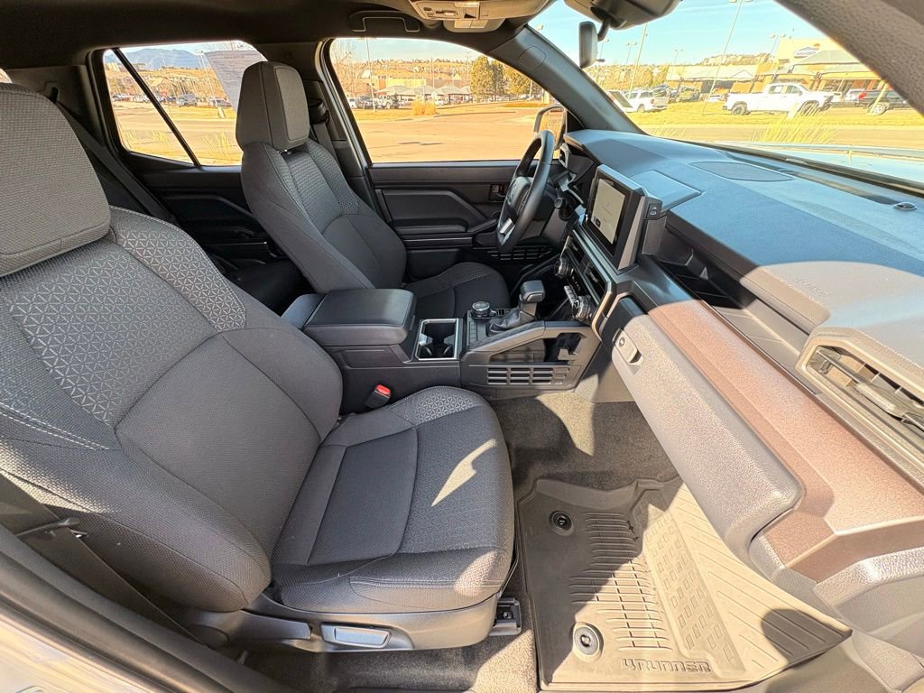 Used 2025 Toyota 4Runner SR5 image 30