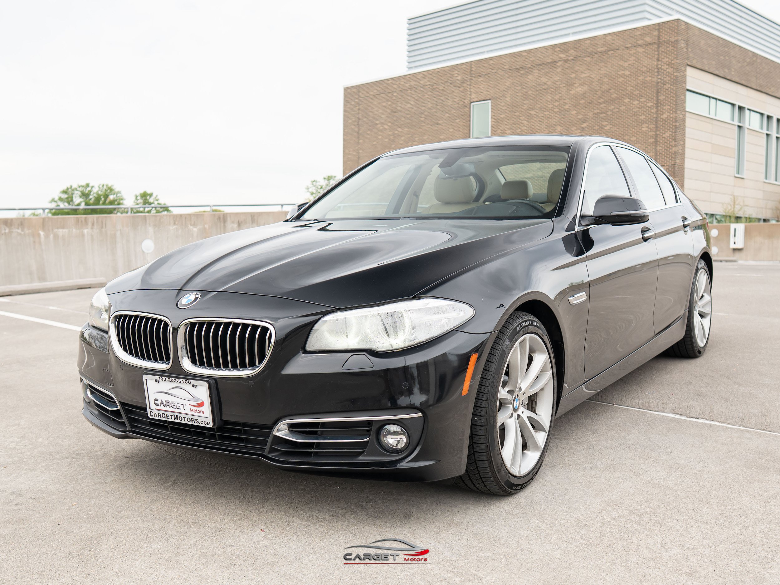 Used 2016 BMW 535i xDrive Sedan AWD/4WD image 3