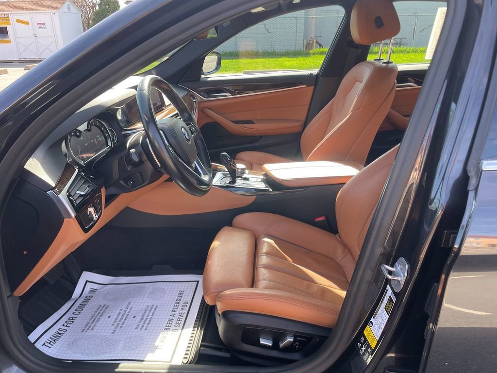 Used 2019 BMW 530i xDrive AWD/4WD image 12