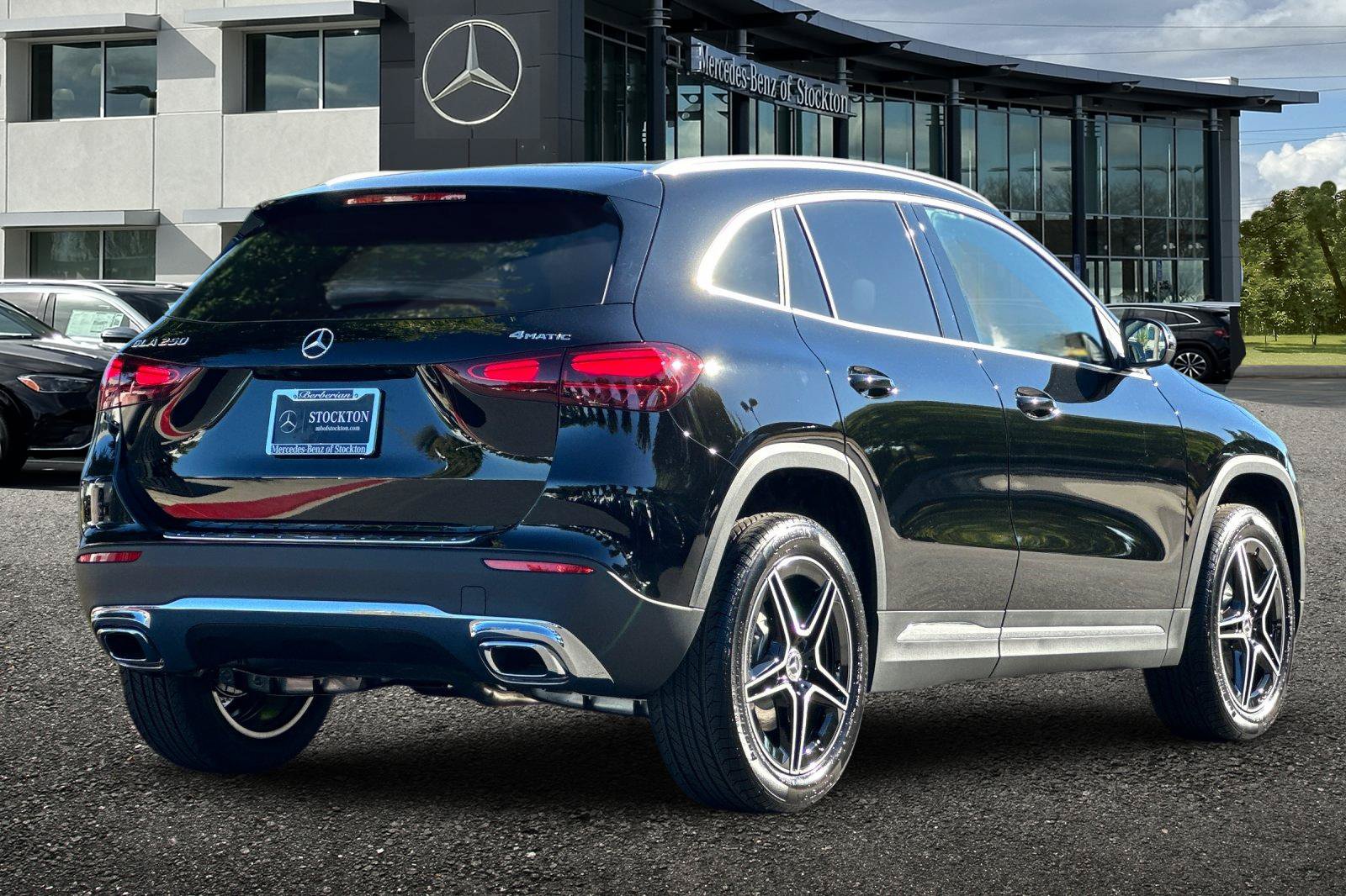 New 2026 Mercedes-Benz GLA 250 4MATIC image 4