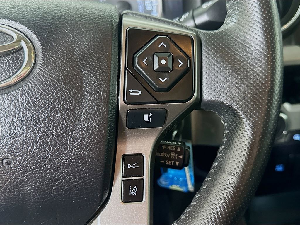 Used 2021 Toyota Tacoma SR5 AWD/4WD image 23