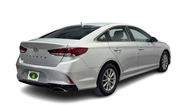Used 2018 Hyundai Sonata SE FWD image 2