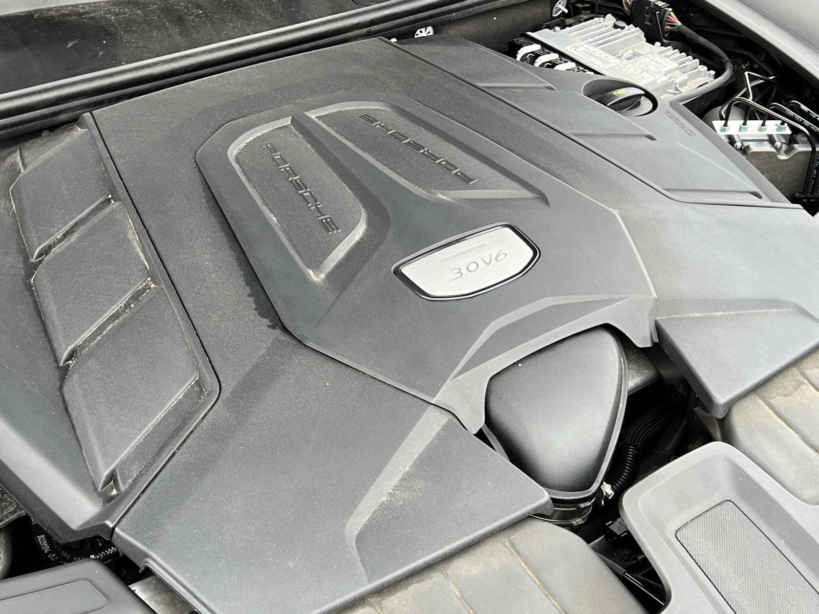 Certified 2023 Porsche Cayenne image 34