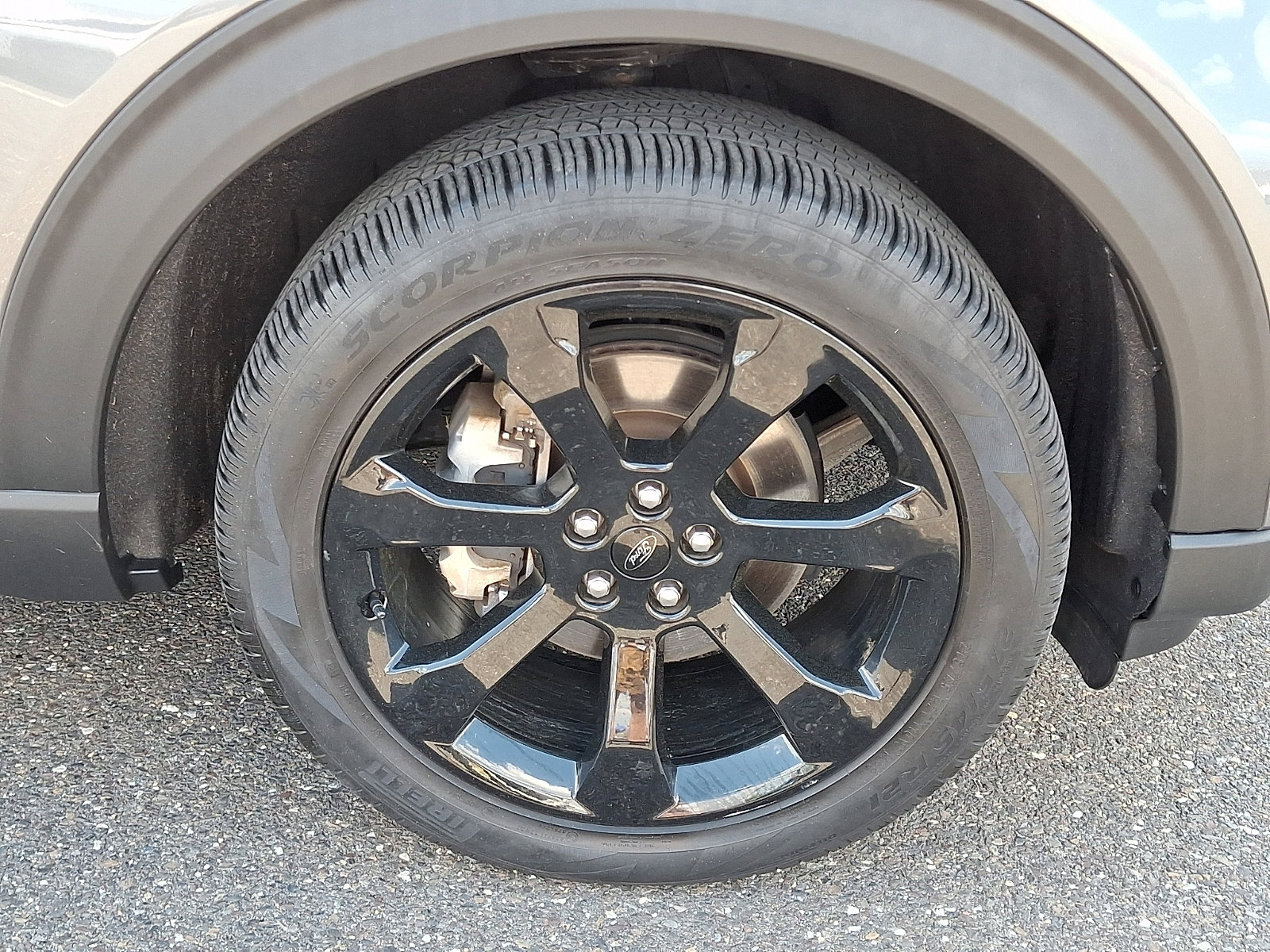 Certified 2023 Ford Explorer ST-Line w/ Class IV Trailer Tow Package image 8