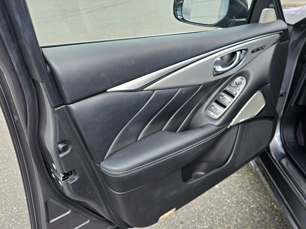 Used 2023 INFINITI Q50 Luxe w/ Cargo Package image 23