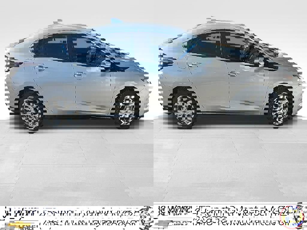 Used 2018 Chevrolet Volt Premier w/ Driver Confidence Package image 2
