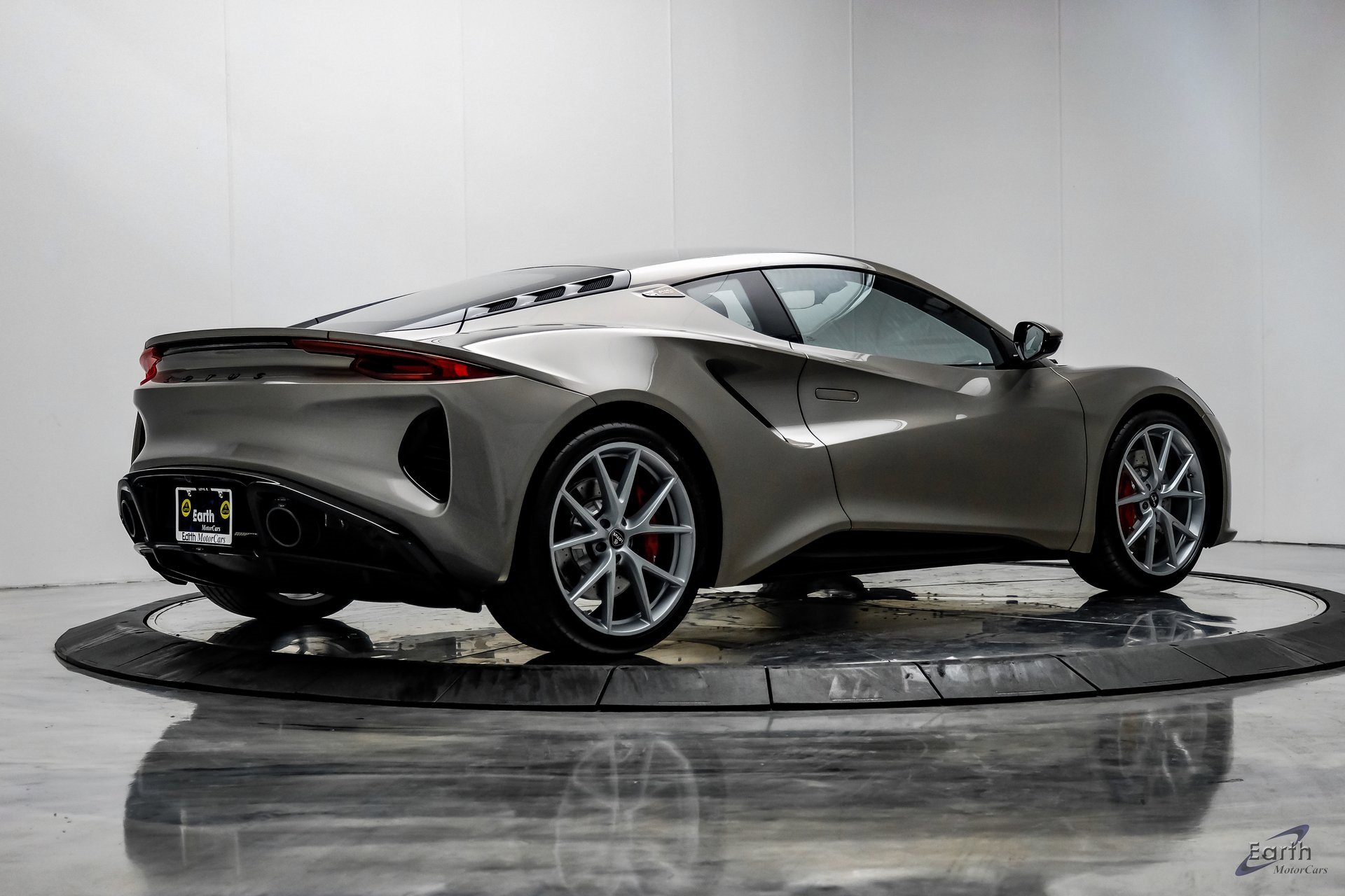 New 2026 Lotus Emira SE image 15