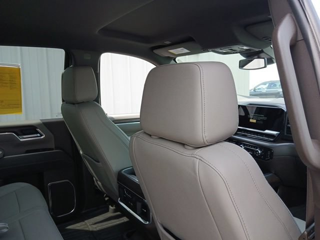 Used 2026 GMC Sierra 3500 SLT w/ SLT Premium Package AWD/4WD image 29