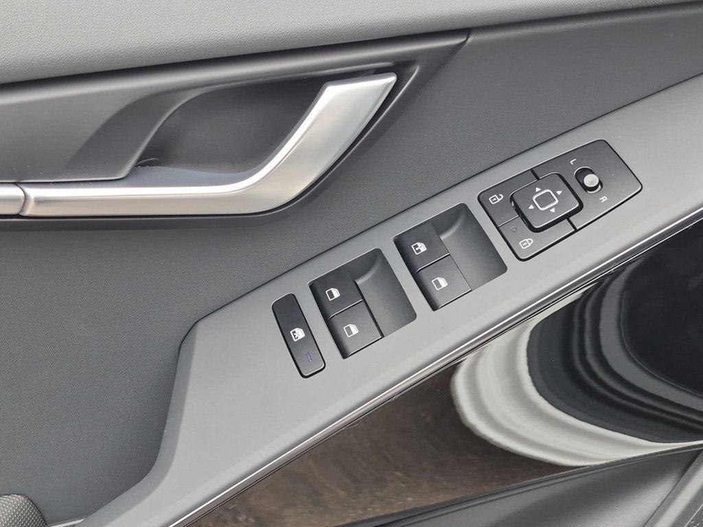 New 2026 Kia Niro EX FWD image 23