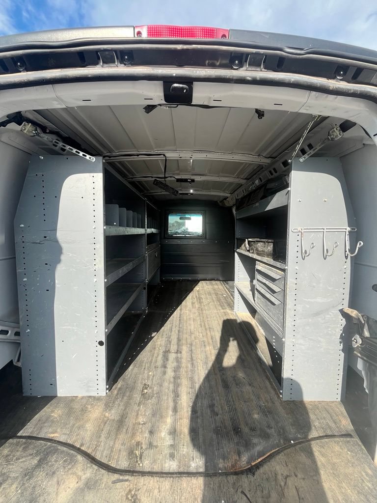 Used 2021 Chevrolet Express 2500 w/ Driver Convenience Package RWD image 19