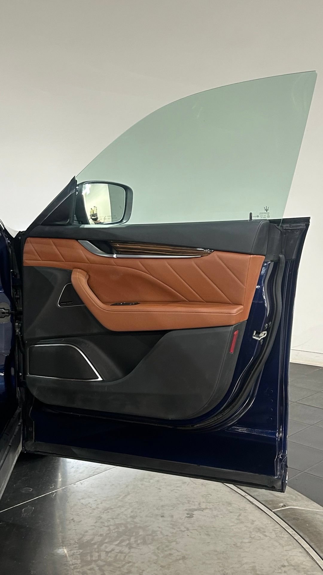 Used 2019 Maserati Levante GranLusso AWD/4WD image 58