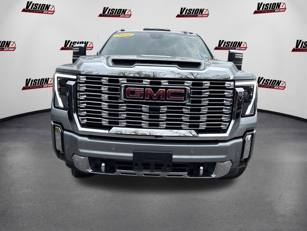 Used 2024 GMC Sierra 2500 Denali w/ Denali Reserve Package AWD/4WD image 2
